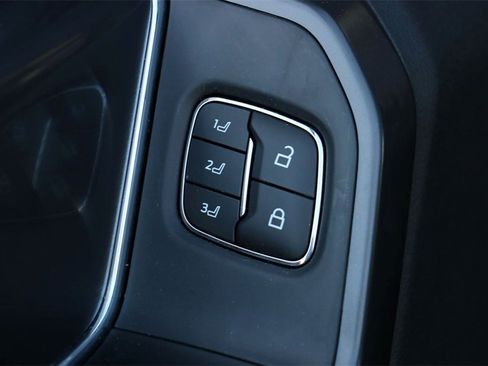 New 2025 Ford F150 Lariat w/ Equipment Group 502A High image 19