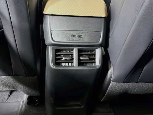 New 2027 Chevrolet Equinox ACTIV w/ LPO, Floor Liner Package AWD/4WD image 20