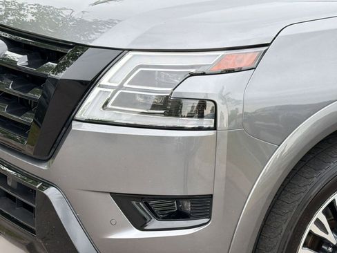 Used 2023 Nissan Armada SL w/ Midnight Edition Package AWD/4WD image 11