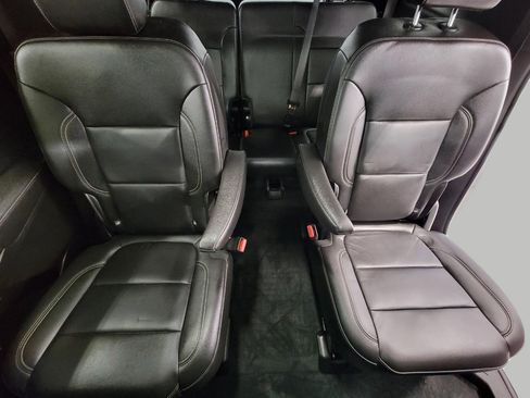 Used 2023 Chevrolet Traverse LT w/ LT Premium Package image 25