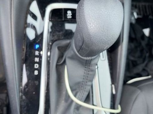 Used 2024 Toyota Corolla LE FWD image 5