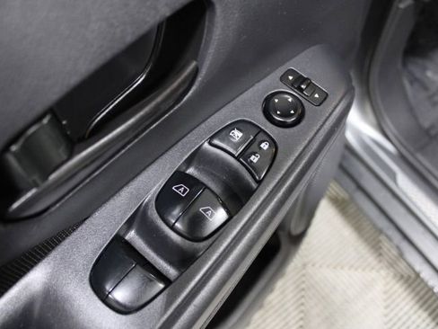 Used 2023 Nissan Kicks S FWD image 17