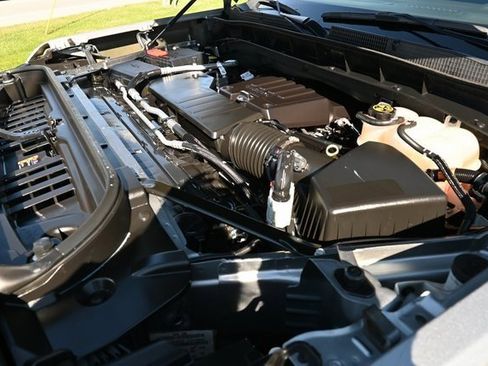 Used 2023 GMC Sierra 1500 Elevation image 16