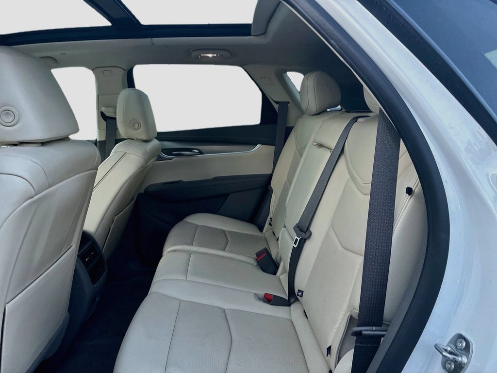 Used 2024 Cadillac XT5 Premium Luxury w/ LPO, Floor Liner Package AWD/4WD image 26