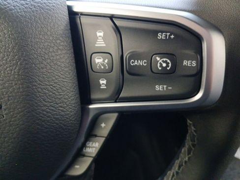 New 2026 RAM 2500 Big Horn AWD/4WD image 25