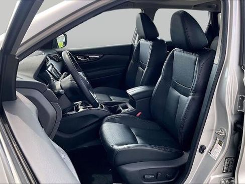Certified 2022 Nissan Rogue Sport SL w/ Premium Package AWD/4WD image 8