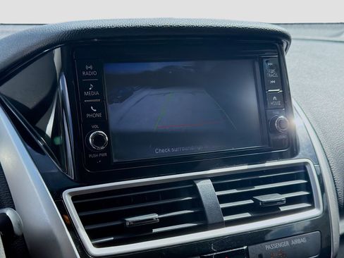 Used 2020 Mitsubishi Eclipse Cross ES image 13