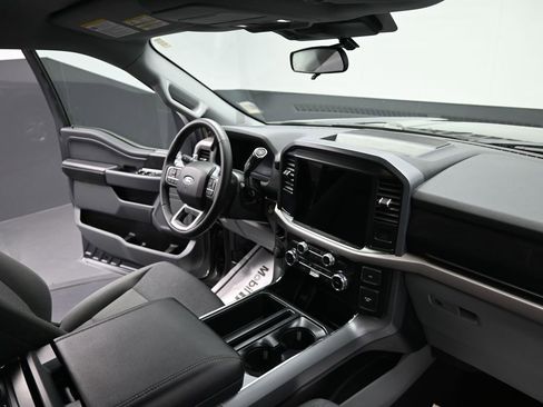 Used 2025 Ford F150 XLT w/ Equipment Group 301A Standard image 17