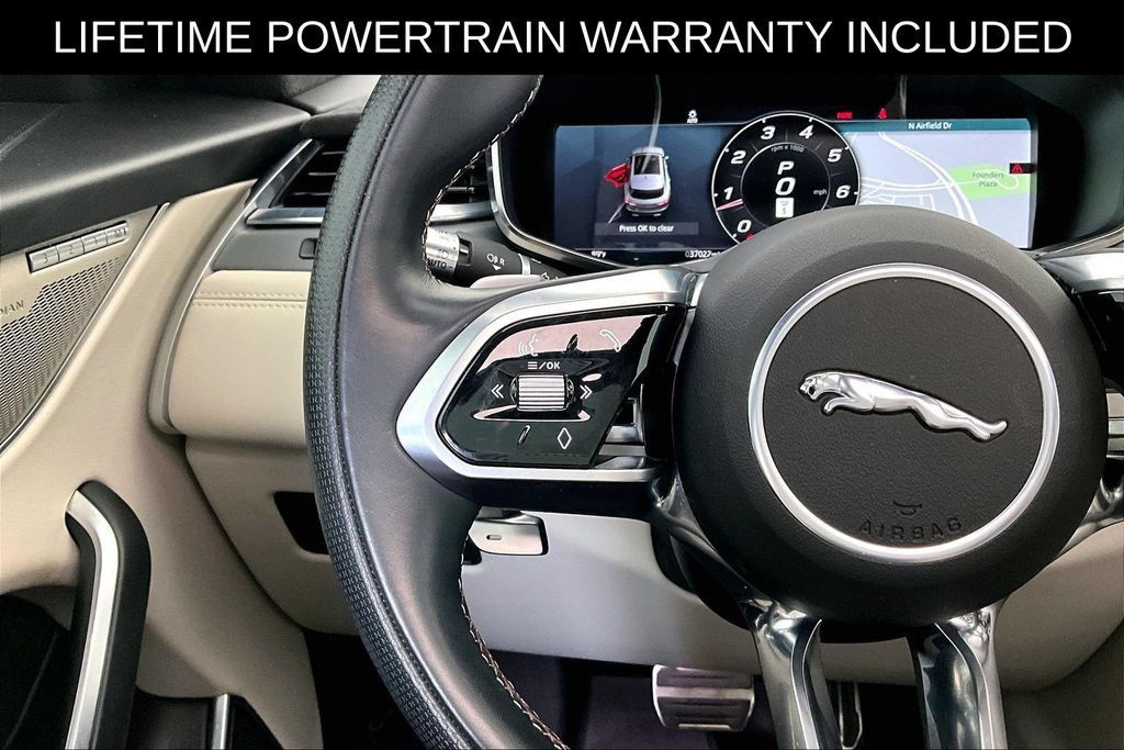Used 2022 Jaguar F-PACE SVR AWD/4WD image 26