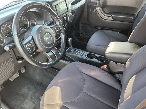 Used 2014 Jeep Wrangler Unlimited Sport w/ Quick Order Package 24S AWD/4WD image 8
