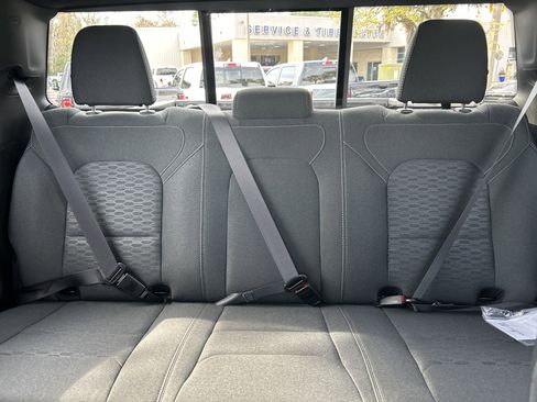 New 2026 RAM 1500 Express image 38