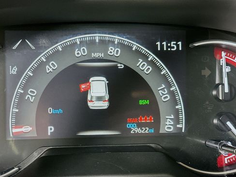 Used 2025 Toyota RAV4 XLE FWD image 19