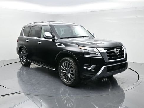 Used 2024 Nissan Armada Platinum w/ Captain's Chairs Package image 2