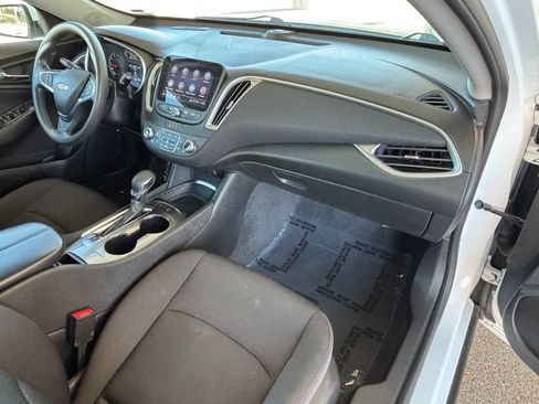 Used 2024 Chevrolet Malibu LT FWD image 21