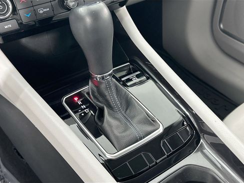 Used 2022 Jeep Compass Latitude w/ Convenience Group image 16