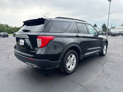 Used 2024 Ford Explorer XLT w/ Equipment Group 202A AWD/4WD image 7