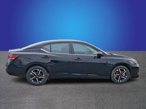 Used 2024 Nissan Sentra SV image 4