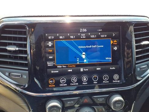 Used 2020 Jeep Grand Cherokee Altitude image 11