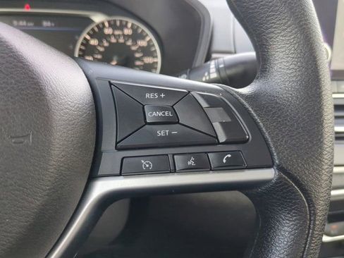 Used 2024 Nissan Altima 2.5 SV image 22