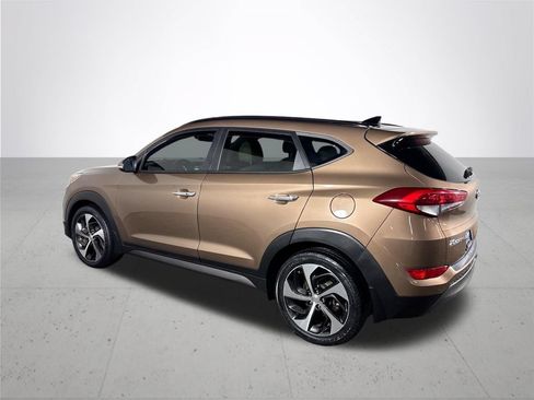 Used 2016 Hyundai Tucson Limited w/ Option Group 03 FWD image 8