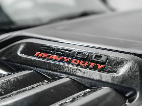 New 2026 RAM 2500 Limited AWD/4WD image 15