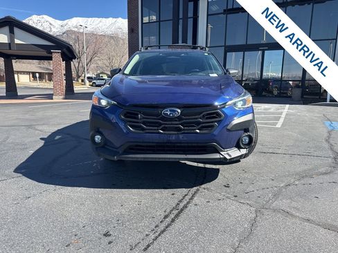 Used 2025 Subaru Crosstrek 2.0i Premium image 2