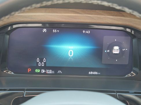 Used 2024 Volkswagen Atlas SE AWD/4WD image 22