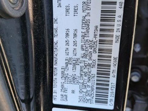 Used 2021 Toyota Tacoma TRD Off-Road w/ Technology Package image 22