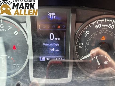 Used 2019 Toyota Tacoma TRD Off-Road AWD/4WD image 8
