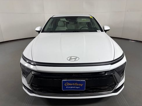 Used 2025 Hyundai Sonata SEL FWD image 3
