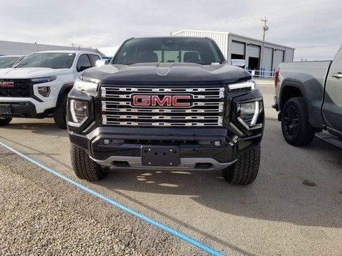 New 2026 GMC Canyon Denali image 7