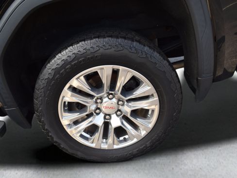 Used 2021 GMC Sierra 1500 Denali w/ Driver Alert Package II AWD/4WD image 7