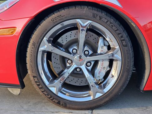 Used 2010 Chevrolet Corvette Grand Sport w/ Preferred Equipment Group RWD image 12