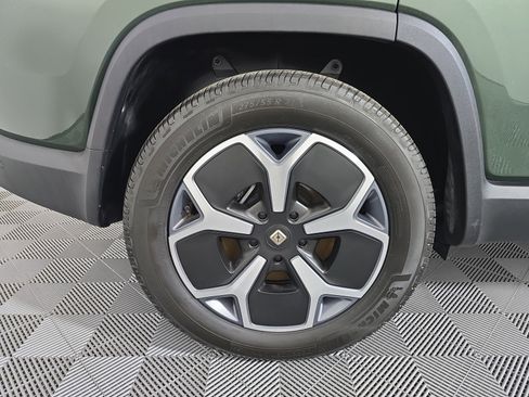 Used 2024 Rivian R1S Adventure AWD/4WD image 12