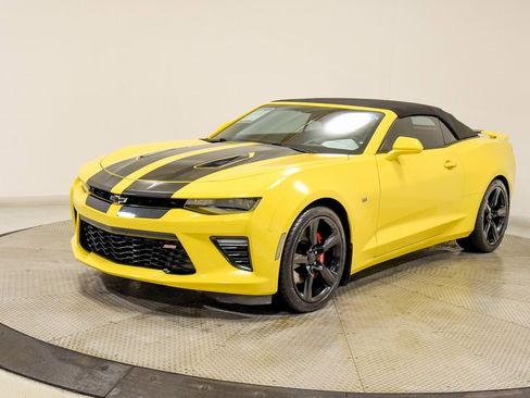 Used 2017 Chevrolet Camaro SS image 6