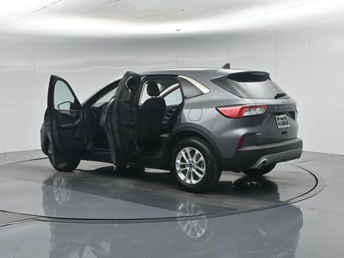 Used 2022 Ford Escape SE FWD image 31