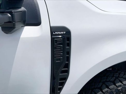 Used 2024 Ford F250 Lariat w/ Chrome Package AWD/4WD image 10