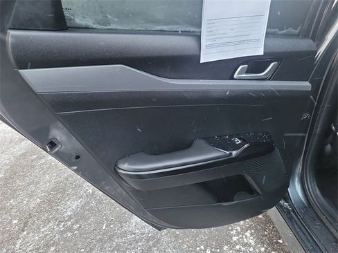 Used 2023 Kia K5 LXS image 22