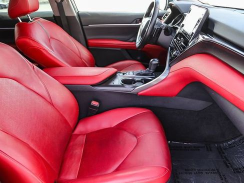 Used 2021 Toyota Camry XSE FWD image 17