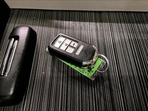 Used 2017 Honda Pilot Elite image 11