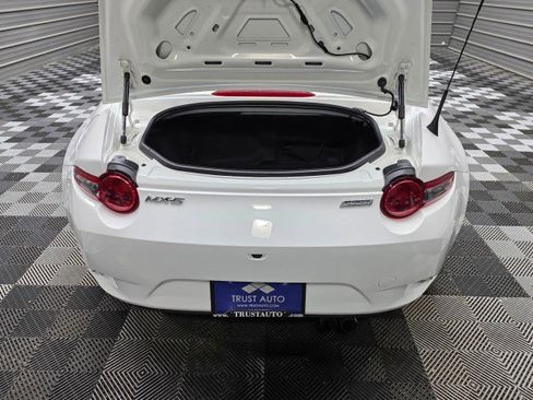 Used 2019 MAZDA MX-5 Miata Club RWD image 30