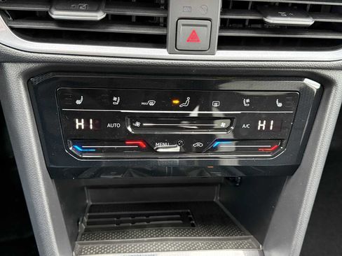 New 2026 Volkswagen Taos SEL image 16