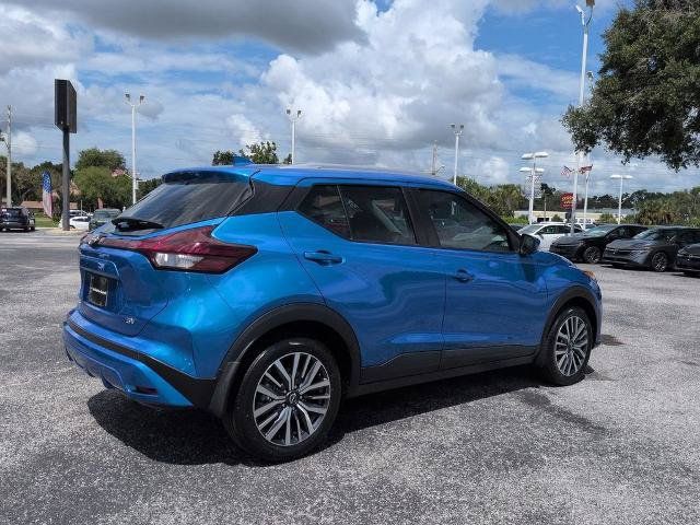 Certified 2024 Nissan Kicks SV FWD image 4