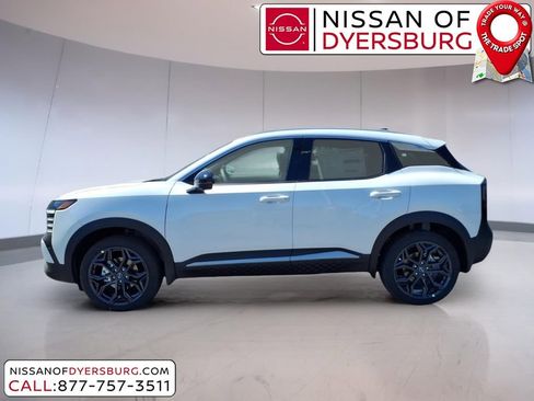 New 2026 Nissan Kicks SR w/ SR Premium Package FWD image 6