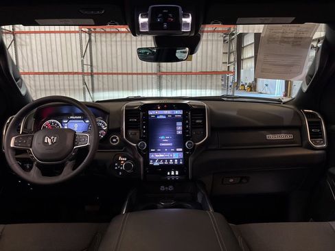 Used 2025 RAM 1500 Big Horn AWD/4WD image 21