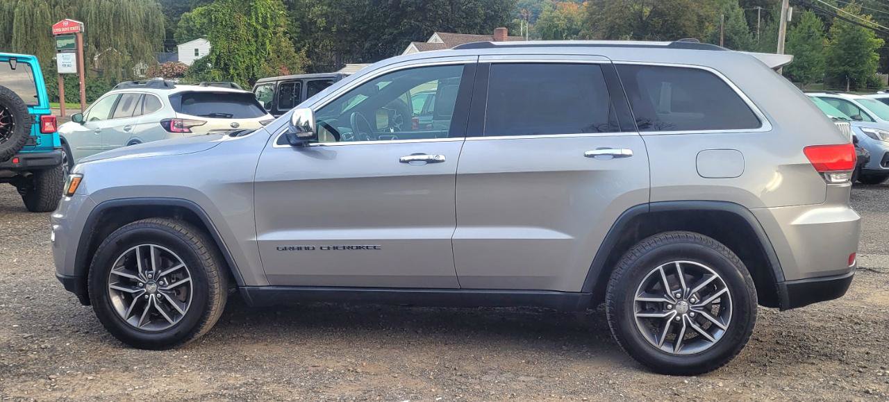 Used 2017 Jeep Grand Cherokee Limited w/ Luxury Group II AWD/4WD image 5