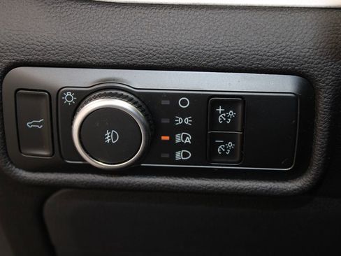 Used 2023 Ford Explorer XLT w/ Equipment Group 202A image 24