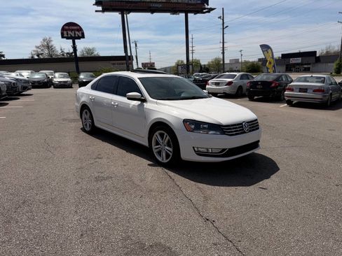 Used 2014 Volkswagen Passat TDI SE image 4