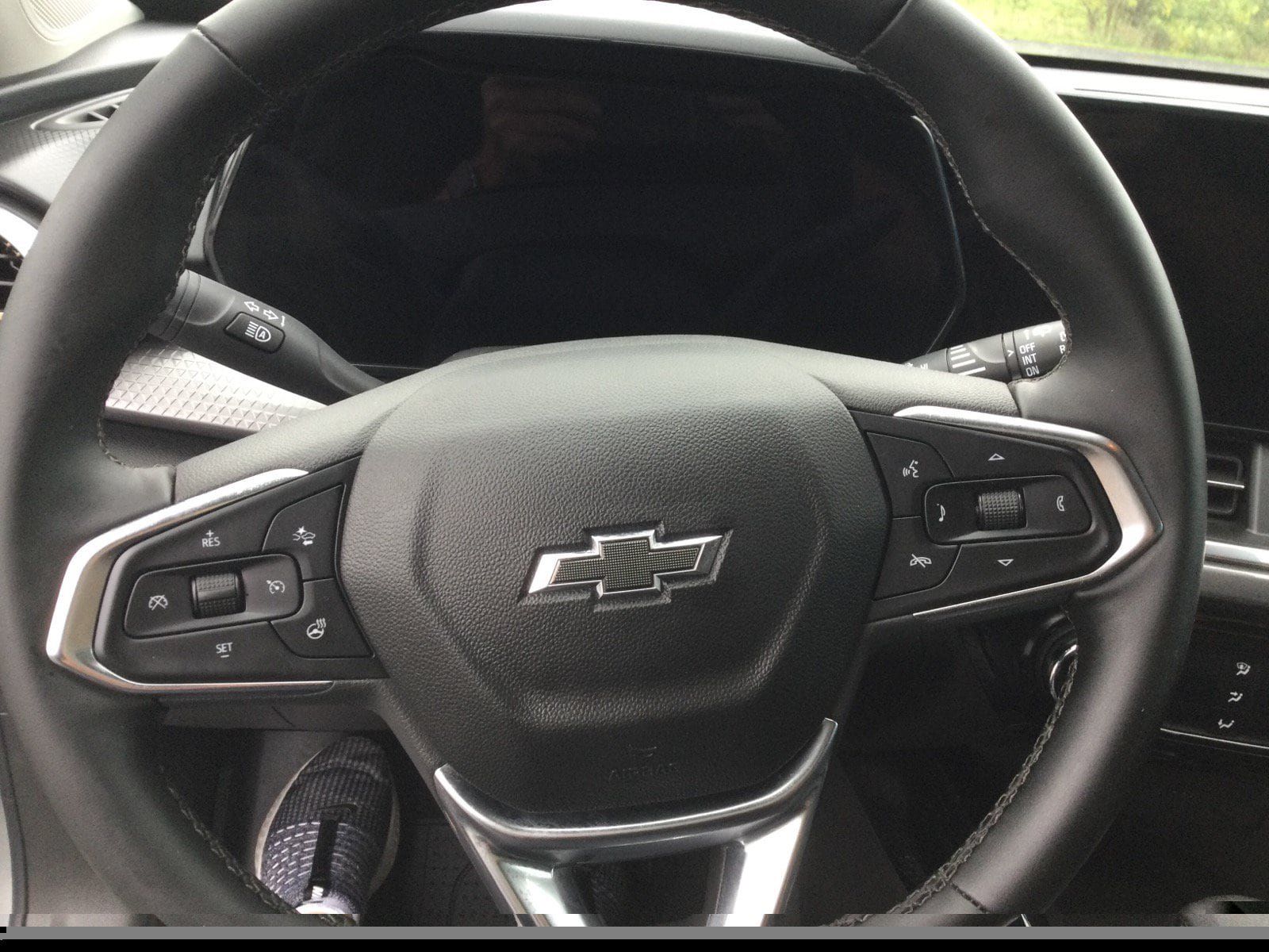 Used 2025 Chevrolet Trax ACTIV w/ Sunroof Package FWD image 15
