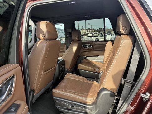 Used 2022 Chevrolet Tahoe High Country image 24